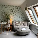 Serendipity ~ Romantic Hideaway In *