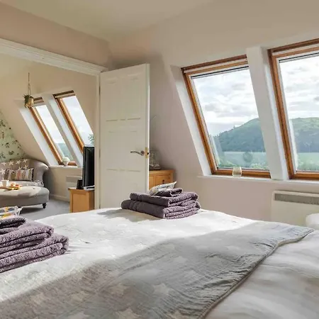 Serendipity ~ Romantic Hideaway In Apartment Ambleside